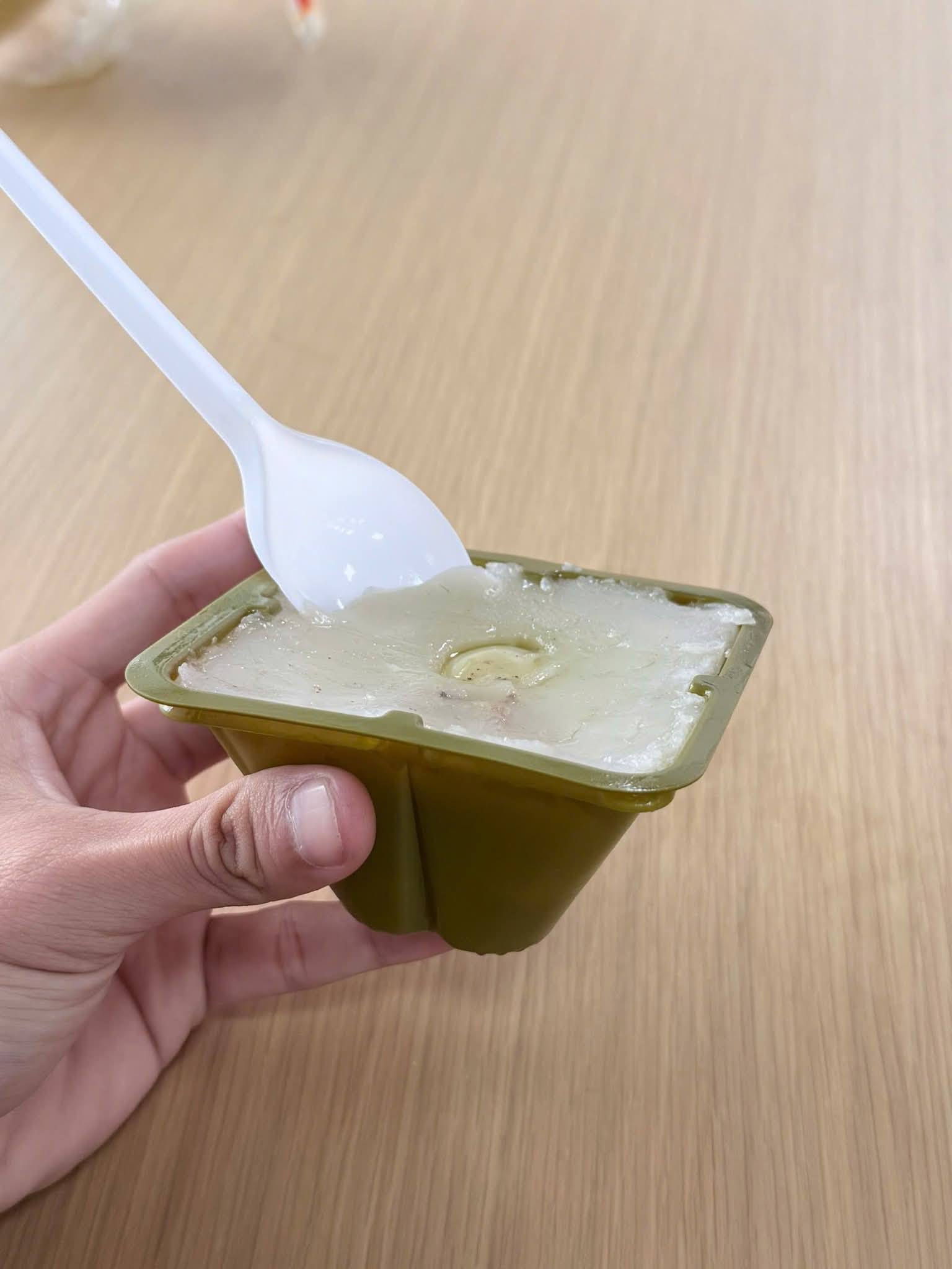 B&aacute;nh gi&ograve; hộp nhựa g&acirc;y sốt thị trường: Ngon - tiện - nhưng nỗi lo vi nhựa khiến người ti&ecirc;u d&ugrave;ng d&egrave; chừng- Ảnh 1.