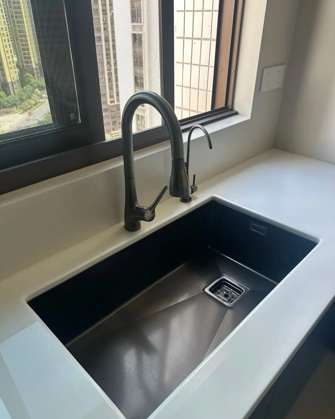 Cải tạo bếp m&agrave; d&iacute;nh đủ 4 lỗi n&agrave;y: Nh&agrave; mới chưa kịp ở đ&atilde; thấy mệt, tốn tiền lau dọn cả chục năm- Ảnh 8.