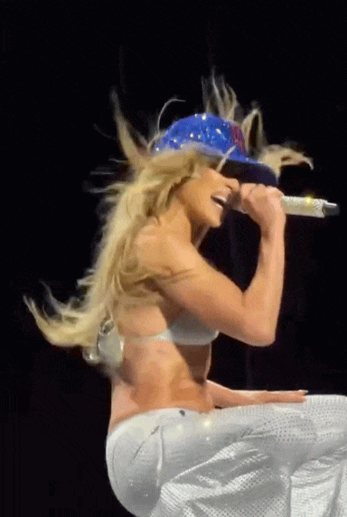 Mỹ nh&acirc;n đẹp nhất thế giới hết thời: Hủy show do ế v&eacute;, ăn mặc thiếu vải kh&ocirc;ng biết ngượng- Ảnh 7.