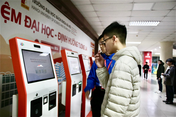 17.000 th&iacute; sinh nhập cuộc đua sớm, check-in tự động 10 gi&acirc;y thi đ&aacute;nh gi&aacute; tư duy- Ảnh 5.