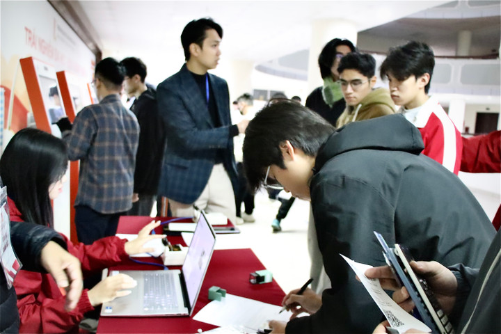 17.000 th&iacute; sinh nhập cuộc đua sớm, check-in tự động 10 gi&acirc;y thi đ&aacute;nh gi&aacute; tư duy- Ảnh 8.