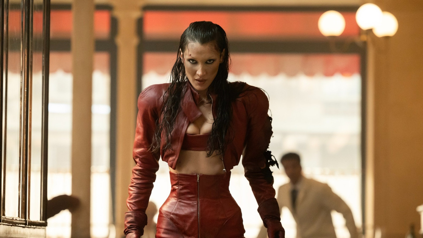 Phim của con d&acirc;u Beckham ngập cảnh 18+- Ảnh 2.