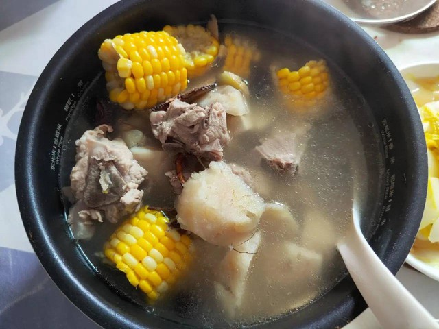 Sau Đại H&agrave;n, phụ nữ đừng "ăn tạm cho xong": H&atilde;y ăn 4 thực phẩm gi&agrave;u kiềm gi&uacute;p c&acirc;n bằng nội tiết, l&agrave;m ấm cơ thể v&agrave; trẻ ra từ b&ecirc;n trong- Ảnh 1.