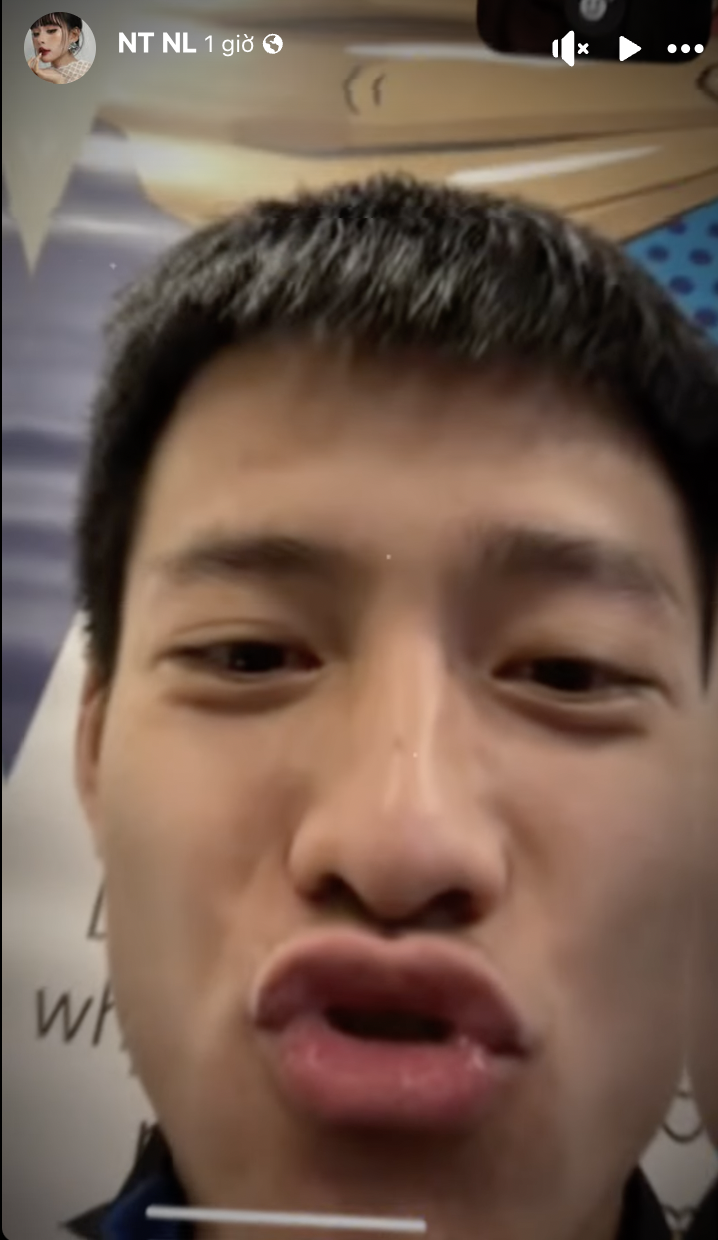 "Người h&ugrave;ng" Thanh Nh&agrave;n gửi ngay 1 nụ h&ocirc;n cực ngọt cho vợ hotgirl khi ghi b&agrave;n gi&uacute;p U23 Việt Nam gi&agrave;nh HCĐ ch&acirc;u &Aacute;- Ảnh 3.