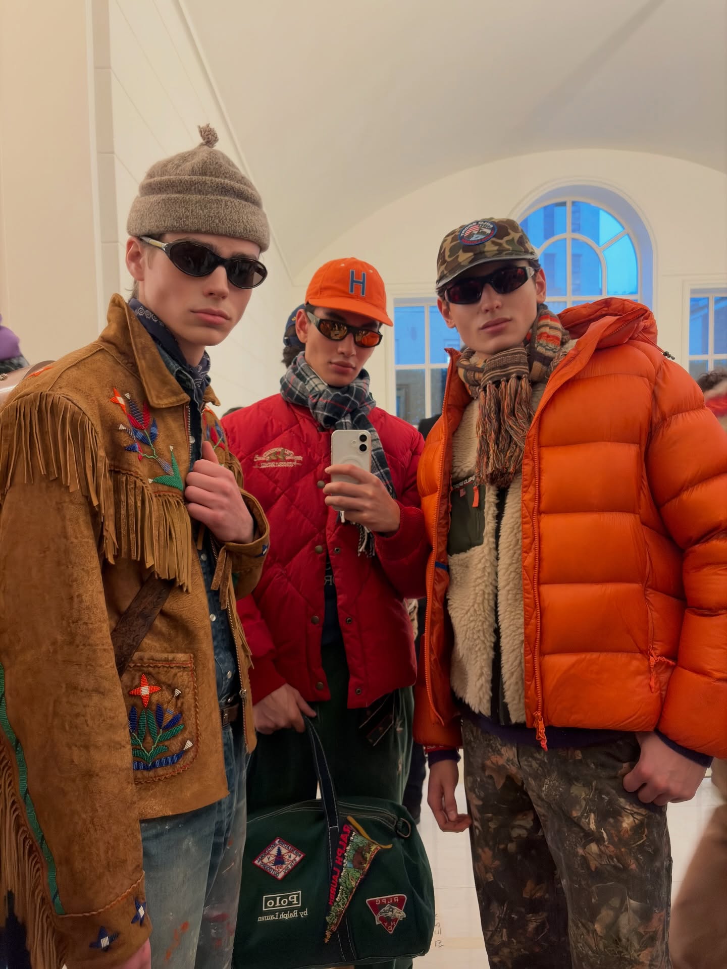 Hot boy b&oacute;ng rổ Saigon Heat chuyển hướng l&agrave;m người mẫu, diễn cho Ralph Lauren tại Milan Fashion Week: Kim L&yacute; l&agrave; mentor của t&ocirc;i- Ảnh 6.