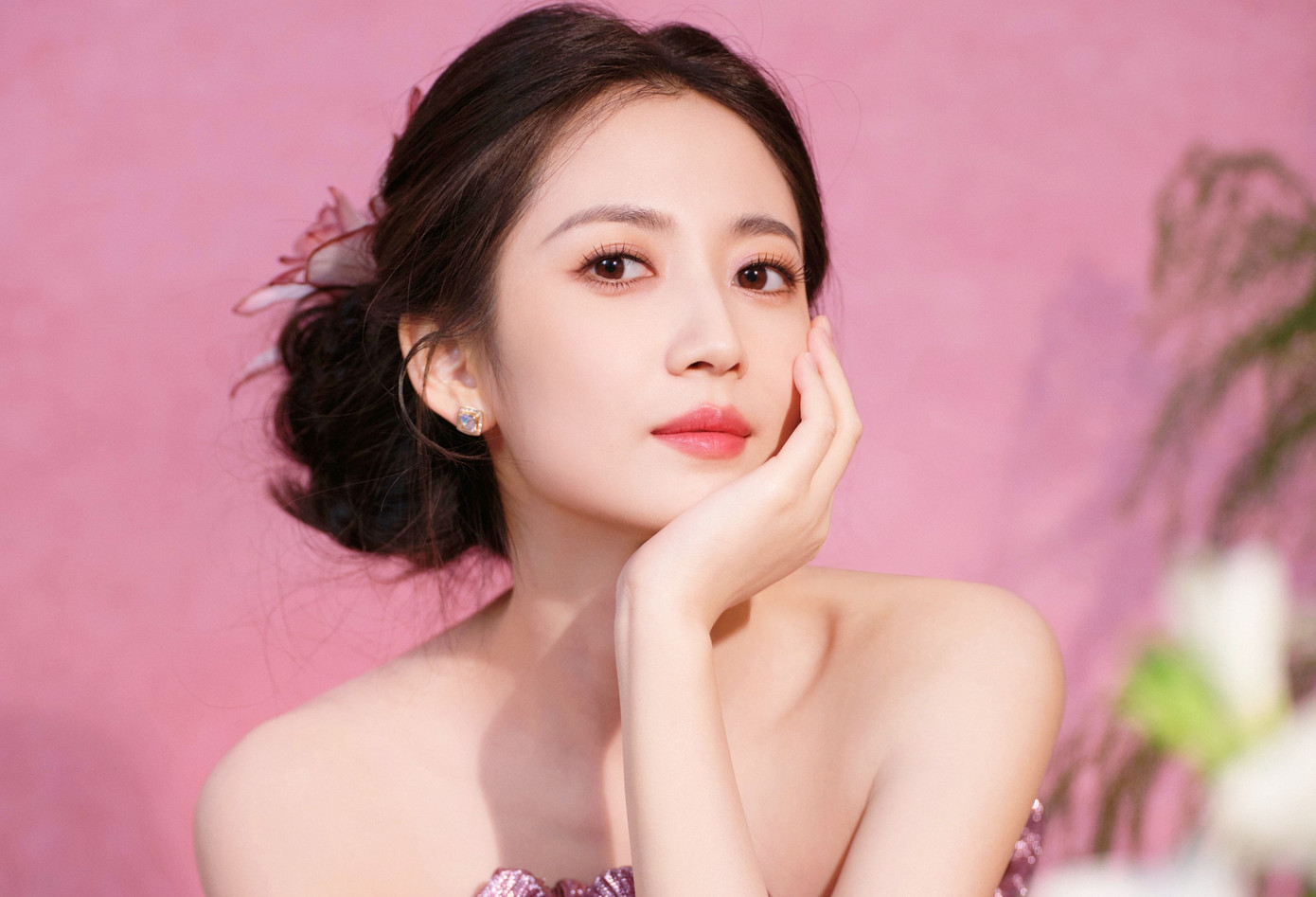 Bốn nữ diễn vi&ecirc;n bị ngăn đ&oacute;ng phim- Ảnh 3.