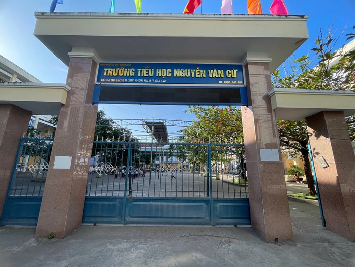 Tạm đình chỉ giáo viên bị tố sửa bài kiểm tra, “dìm” điểm hàng loạt học sinh- Ảnh 1. Tạm đình chỉ giáo viên bị tố sửa bài kiểm tra, “dìm” điểm hàng loạt học sinh- Ảnh 1.