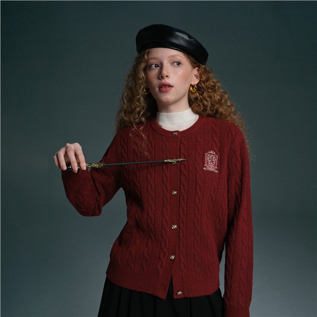 Tết kh&ocirc;ng diện đồ đỏ như thiếu nửa phong vị: L&ecirc;n ngay 5 