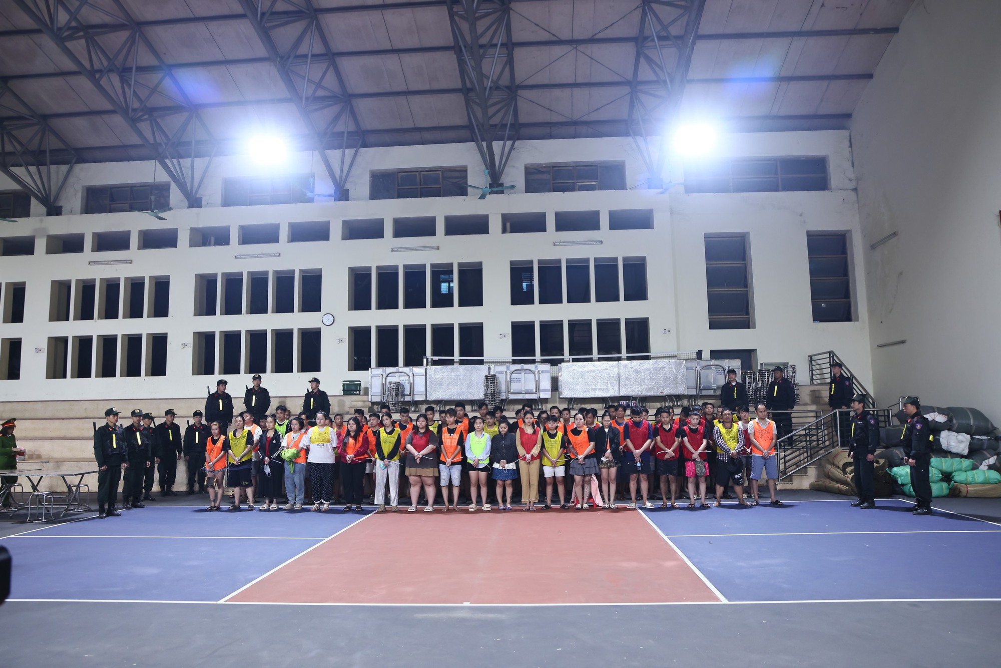 Đồng loạt kh&aacute;m x&eacute;t, bắt 205 đối tượng trong chuy&ecirc;n &aacute;n đặc biệt lớn, lừa h&agrave;ng trăm tỷ đồng của người Việt- Ảnh 3.