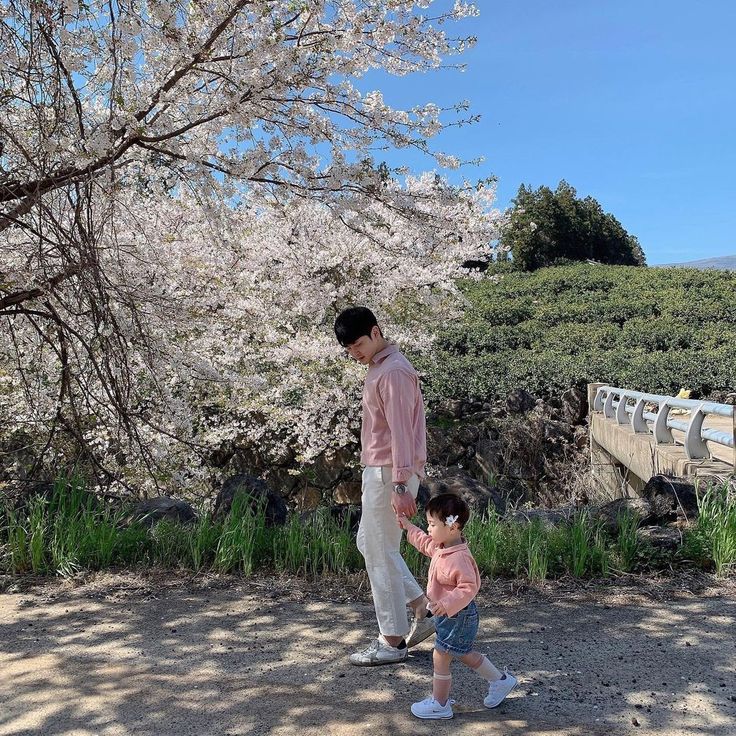 Dấu hiệu một đứa trẻ đang bị nu&ocirc;i dạy sai lầm- Ảnh 1.