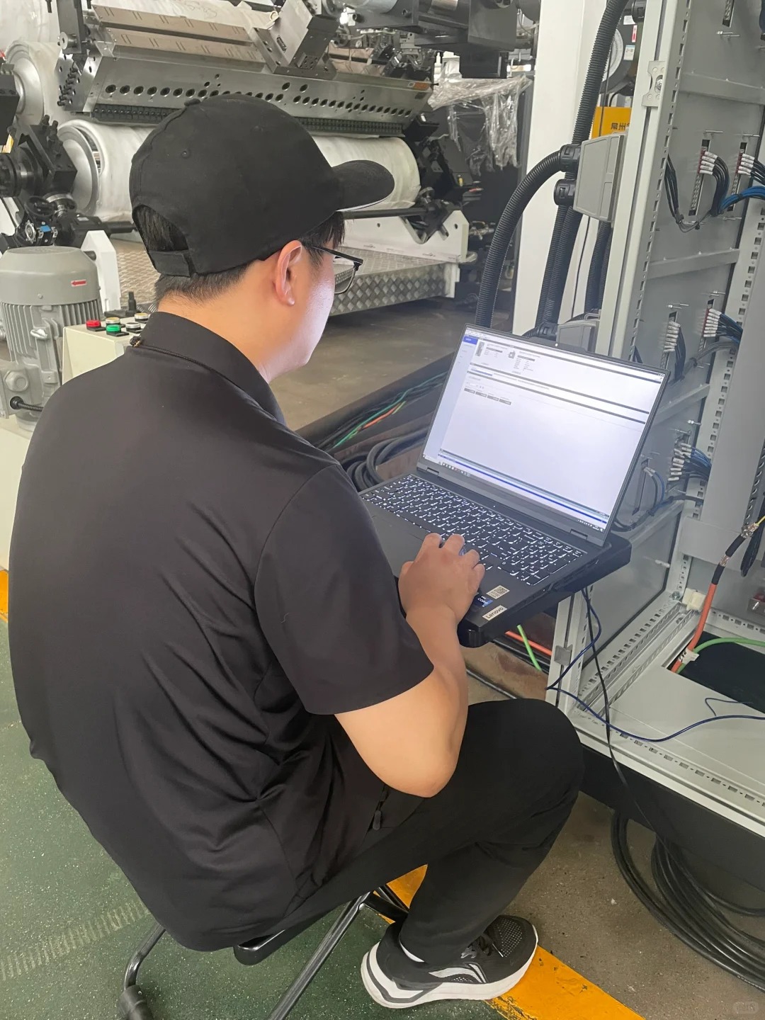 Lương 112 triệu gửi tiết kiệm, 7 năm sau đi r&uacute;t 10 tỷ th&igrave; nh&acirc;n vi&ecirc;n ng&acirc;n h&agrave;ng n&oacute;i: "1 đồng cũng kh&ocirc;ng c&oacute;"- Ảnh 2.