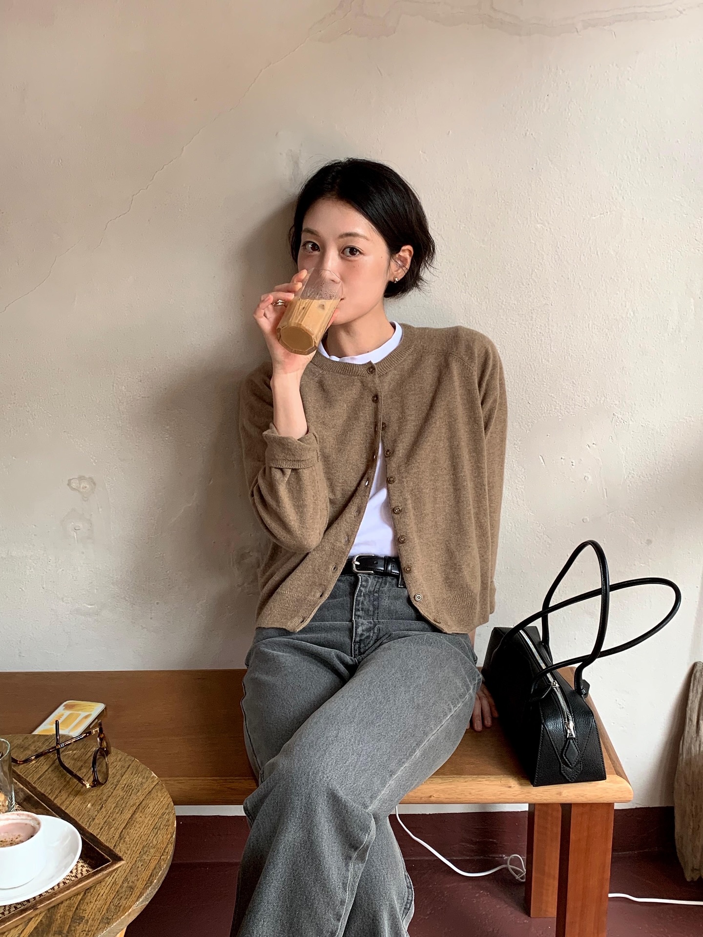 Top 3 mẫu &aacute;o len hack d&aacute;ng thon thả hơn hẳn, ai mặc cũng đẹp- Ảnh 7.