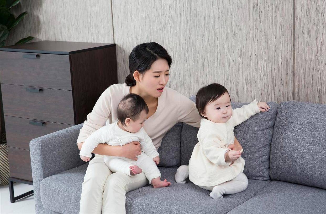 Gia đ&igrave;nh 2 con, khoảng c&aacute;ch giữa 2 đứa trẻ l&agrave; mấy tuổi th&igrave; hợp l&yacute; nhất?- Ảnh 1.