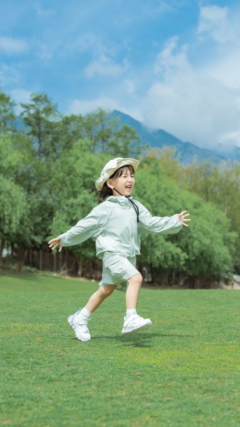 Trẻ IQ cao thường c&oacute; 3 dấu hiệu n&agrave;y từ rất sớm: Gen kh&ocirc;ng quyết định tất cả- Ảnh 2.