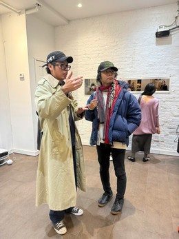 C&agrave; ph&ecirc;, tr&agrave; đ&aacute;, phố phường H&agrave; Nội xuất hiện ở triển l&atilde;m ảnh tại Mỹ- Ảnh 1.