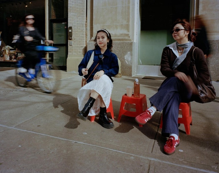 C&agrave; ph&ecirc;, tr&agrave; đ&aacute;, phố phường H&agrave; Nội xuất hiện ở triển l&atilde;m ảnh tại Mỹ- Ảnh 4.