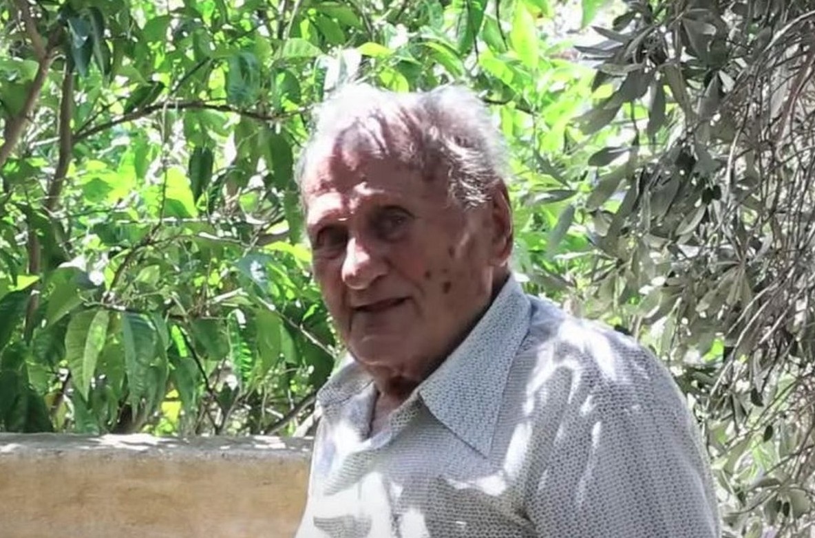 Mắc ung thư "kh&ocirc;ng thể chữa", người đ&agrave;n &ocirc;ng đưa ra 1 quyết định, sống th&ecirc;m 40 năm- Ảnh 1.