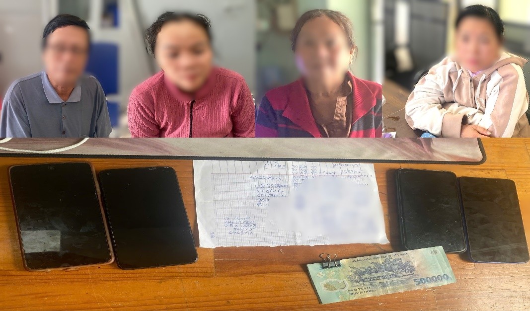 Đồng loạt kiểm tra nhiều địa điểm, bắt Vũ Văn T&ugrave;ng SN 1989 v&agrave; nhiều đối tượng- Ảnh 1.