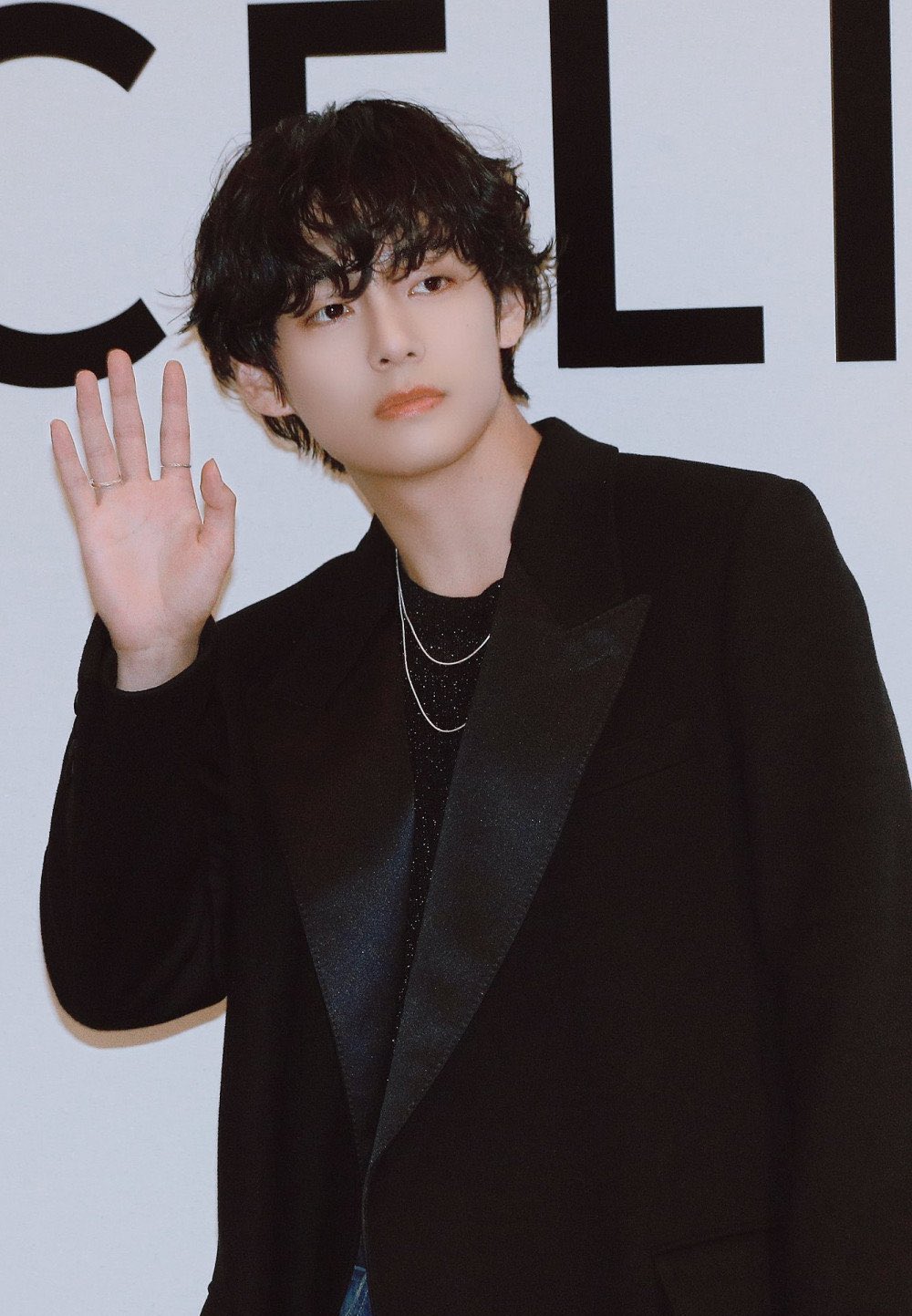 Mỹ nam đẹp nhất thế giới nhận bằng khen đóng thuế gương mẫu: Niềm tự hào quốc gia, Bộ Văn hoá dành riêng 1 ngoại lệ- Ảnh 3.