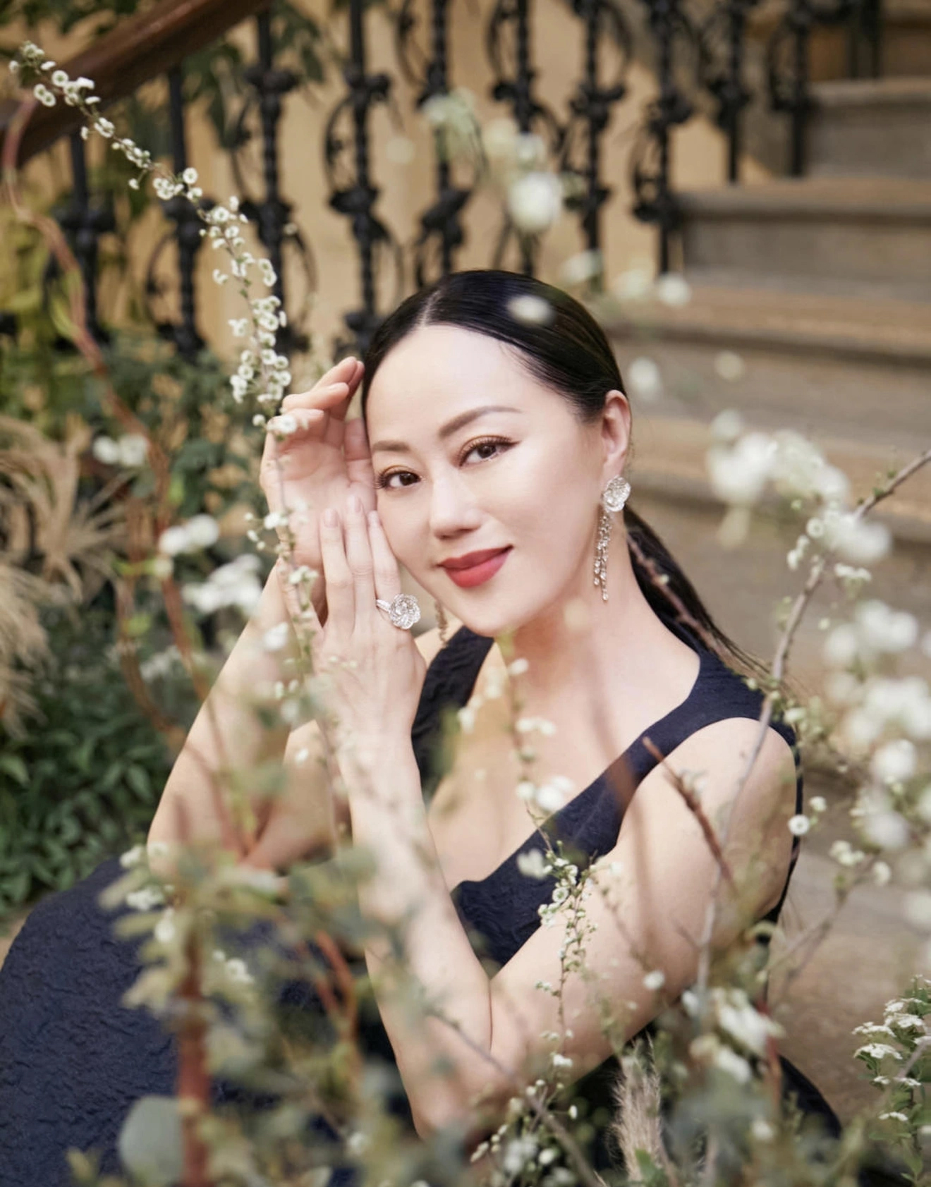 "Đệ nhất hồng nhan họa thủy" 62 tuổi da vẫn căng mịn tr&agrave;n đầy collagen nhờ chăm uống 3 loại nước dưỡng nhan, rất tốt cho nội tiết- Ảnh 6.