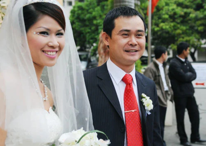 Nam NSƯT chuy&ecirc;n vai "&ocirc;ng tr&ugrave;m" phim giờ v&agrave;ng VTV, ngo&agrave;i đời b&aacute;n b&aacute;nh canh- Ảnh 5.