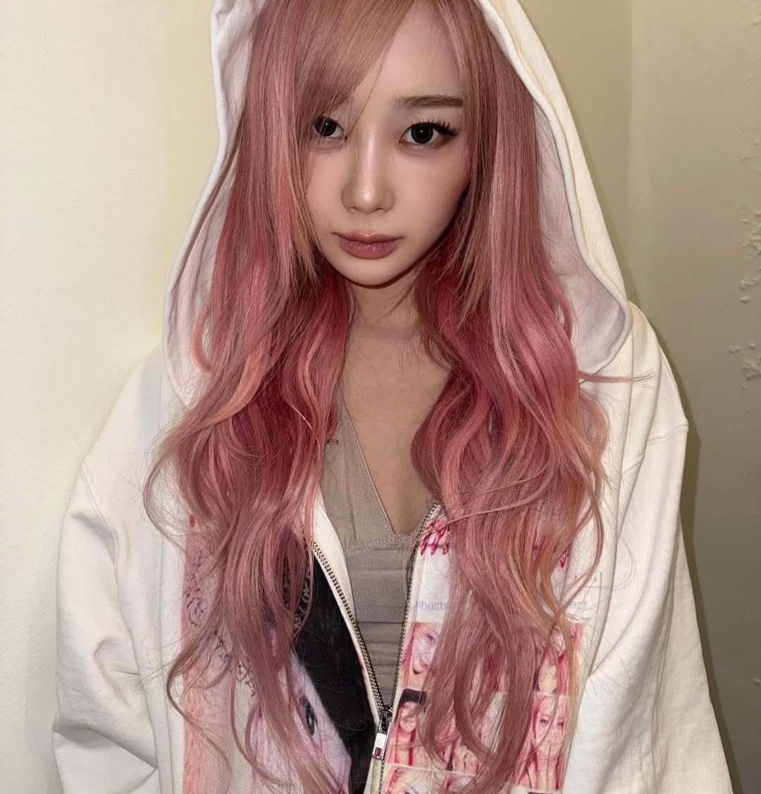 Mỹ nh&acirc;n &ldquo;vịt ho&aacute; thi&ecirc;n nga&rdquo; chật vật: Khoe nhạc mới view giảm li&ecirc;n tục, cả đời bị ch&ecirc; bất t&agrave;i- Ảnh 5.