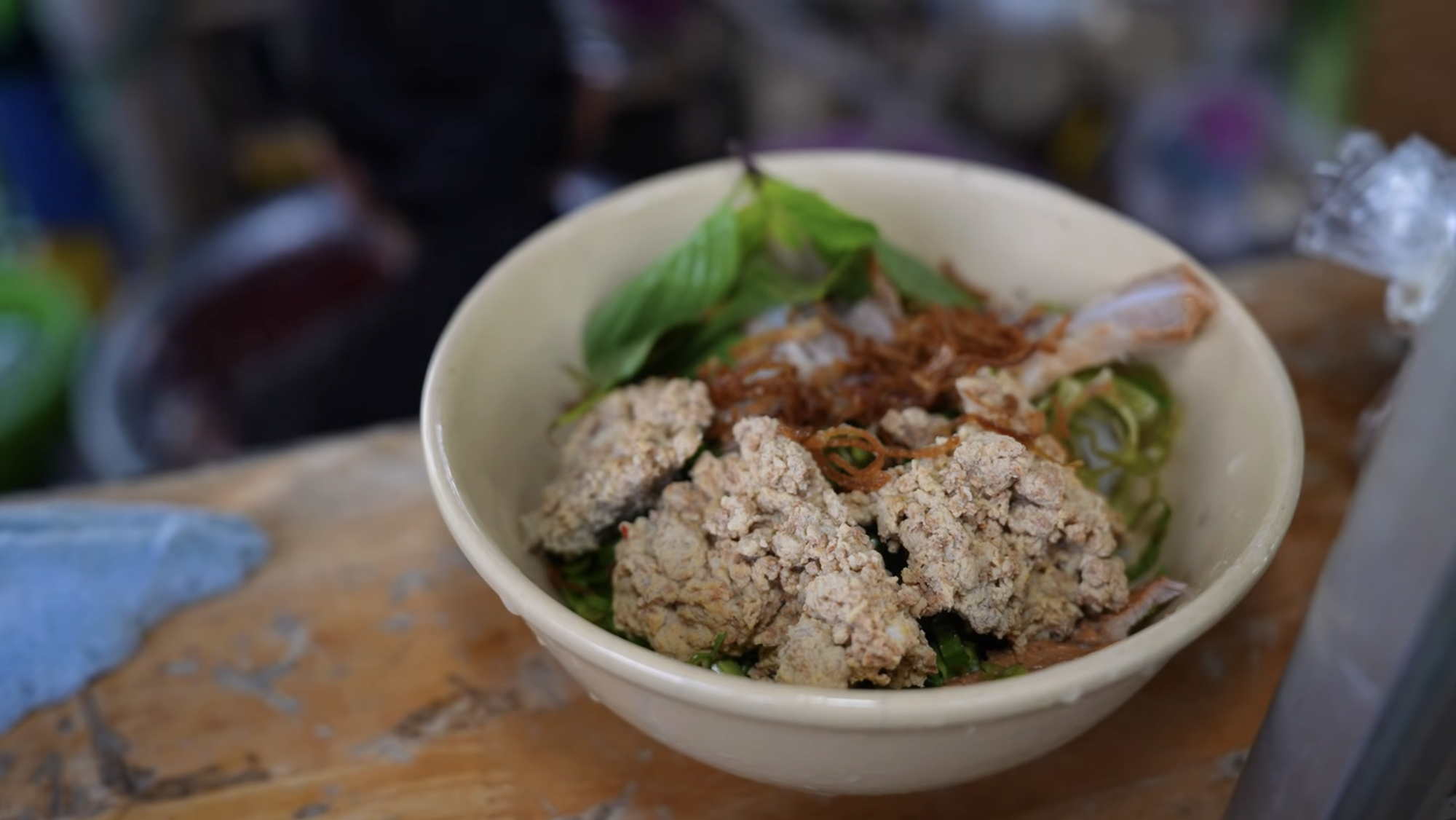 Mất ngủ đợi chờ quán bún có miếng cá sạch bong không còn giọt máu, giá 100k vẫn thấy xứng đáng- Ảnh 14. Mất ngủ đợi chờ quán bún có miếng cá sạch bong không còn giọt máu, giá 100k vẫn thấy xứng đáng- Ảnh 14.