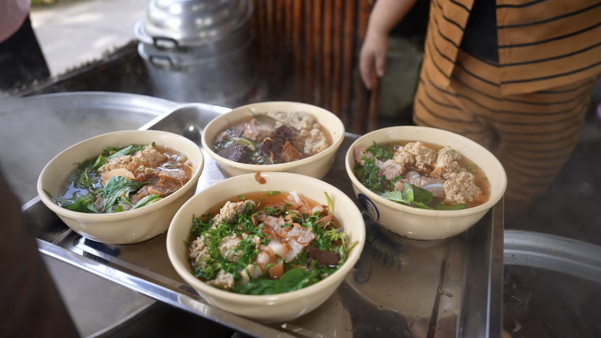 Mất ngủ đợi chờ quán bún có miếng cá sạch bong không còn giọt máu, giá 100k vẫn thấy xứng đáng- Ảnh 13. Mất ngủ đợi chờ quán bún có miếng cá sạch bong không còn giọt máu, giá 100k vẫn thấy xứng đáng- Ảnh 13.