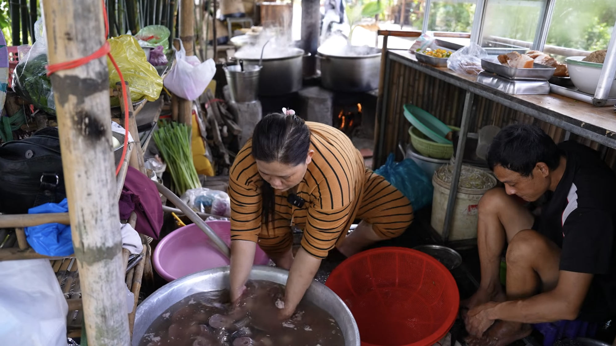 Mất ngủ đợi chờ quán bún có miếng cá sạch bong không còn giọt máu, giá 100k vẫn thấy xứng đáng- Ảnh 9. Mất ngủ đợi chờ quán bún có miếng cá sạch bong không còn giọt máu, giá 100k vẫn thấy xứng đáng- Ảnh 9.