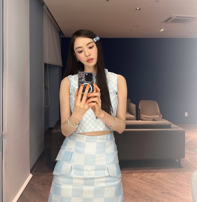 Minh tinh 40 tuổi khiến netizen chia 2 phe- Ảnh 3.