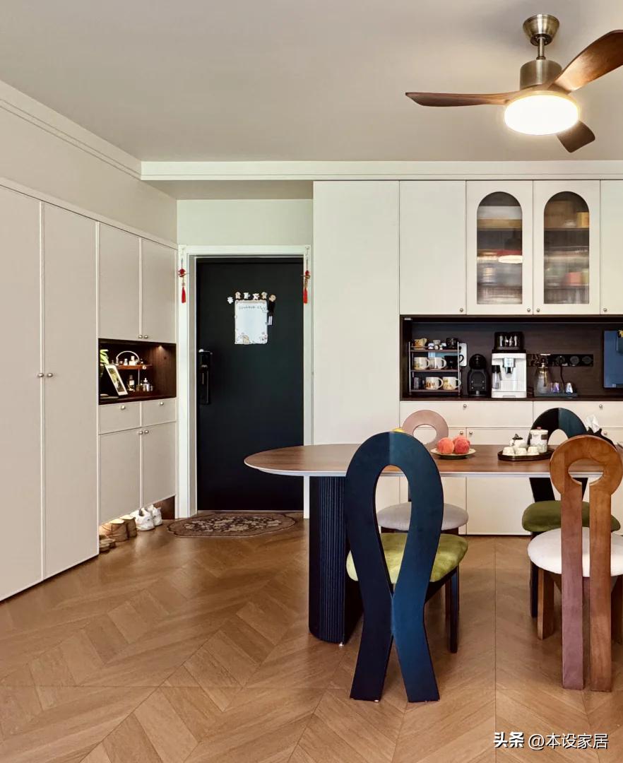 Bước v&agrave;o căn bếp của một người trẻ, t&ocirc;i chợt nhận ra: Nhiều nh&agrave; đang ti&ecirc;u tiền cho bếp theo c&aacute;ch đ&atilde; lỗi thời - c&ograve;n đ&acirc;y mới l&agrave; tư duy bếp &ldquo;đẳng cấp cao&rdquo; thật sự- Ảnh 1.