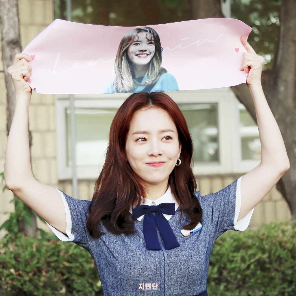 Mỹ nhân cười đẹp hơn nắng, khóc đẹp hơn mưa: Visual trời cao ưu ái, cả showbiz có đúng 1 người- Ảnh 3. Mỹ nhân cười đẹp hơn nắng, khóc đẹp hơn mưa: Visual trời cao ưu ái, cả showbiz có đúng 1 người- Ảnh 3.