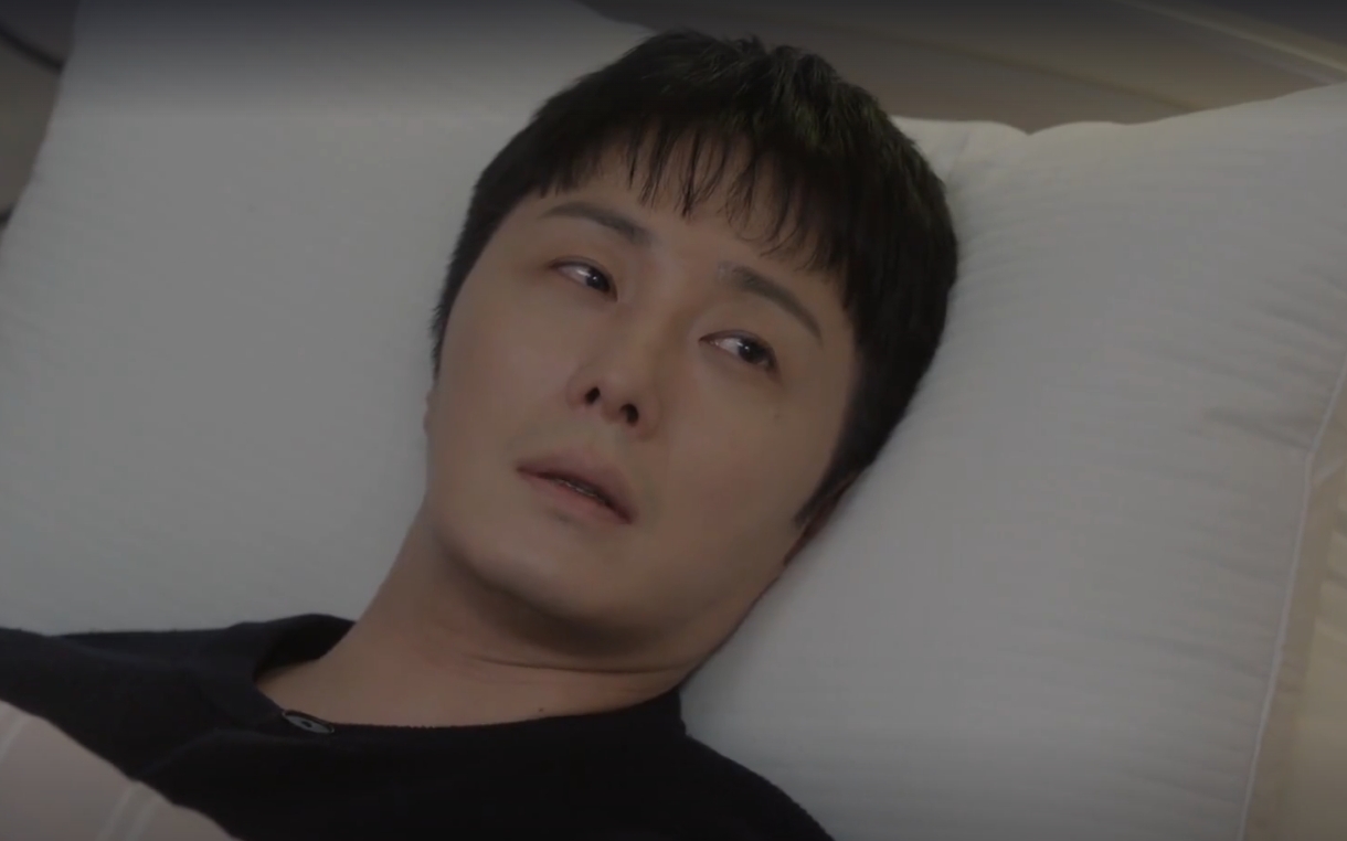 20 năm xem phim H&agrave;n chưa thấy phim n&agrave;o dở cỡ n&agrave;y: Tập cuối đỉnh cao lố bịch, l&atilde;ng ph&iacute; 80 ph&uacute;t cuộc đời- Ảnh 1.