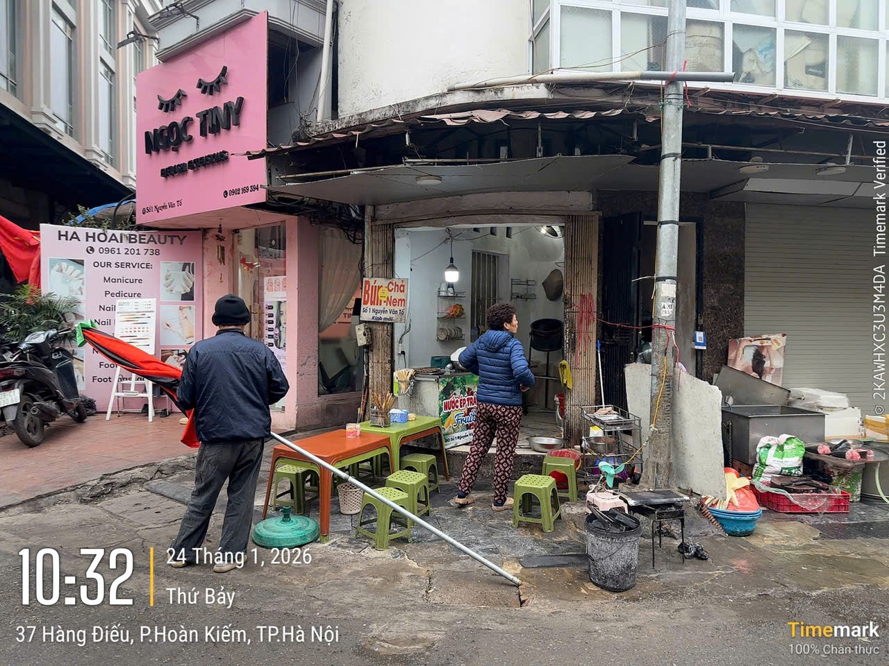 KHẨN: 186 trường hợp vi phạm trật tự đ&ocirc; thị, trật tự c&ocirc;ng cộng v&agrave; vệ sinh m&ocirc;i trường bị phạt nguội- Ảnh 16.