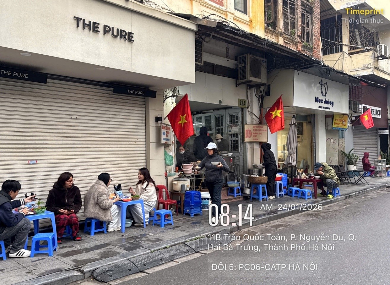 KHẨN: 186 trường hợp vi phạm trật tự đ&ocirc; thị, trật tự c&ocirc;ng cộng v&agrave; vệ sinh m&ocirc;i trường bị phạt nguội- Ảnh 18.