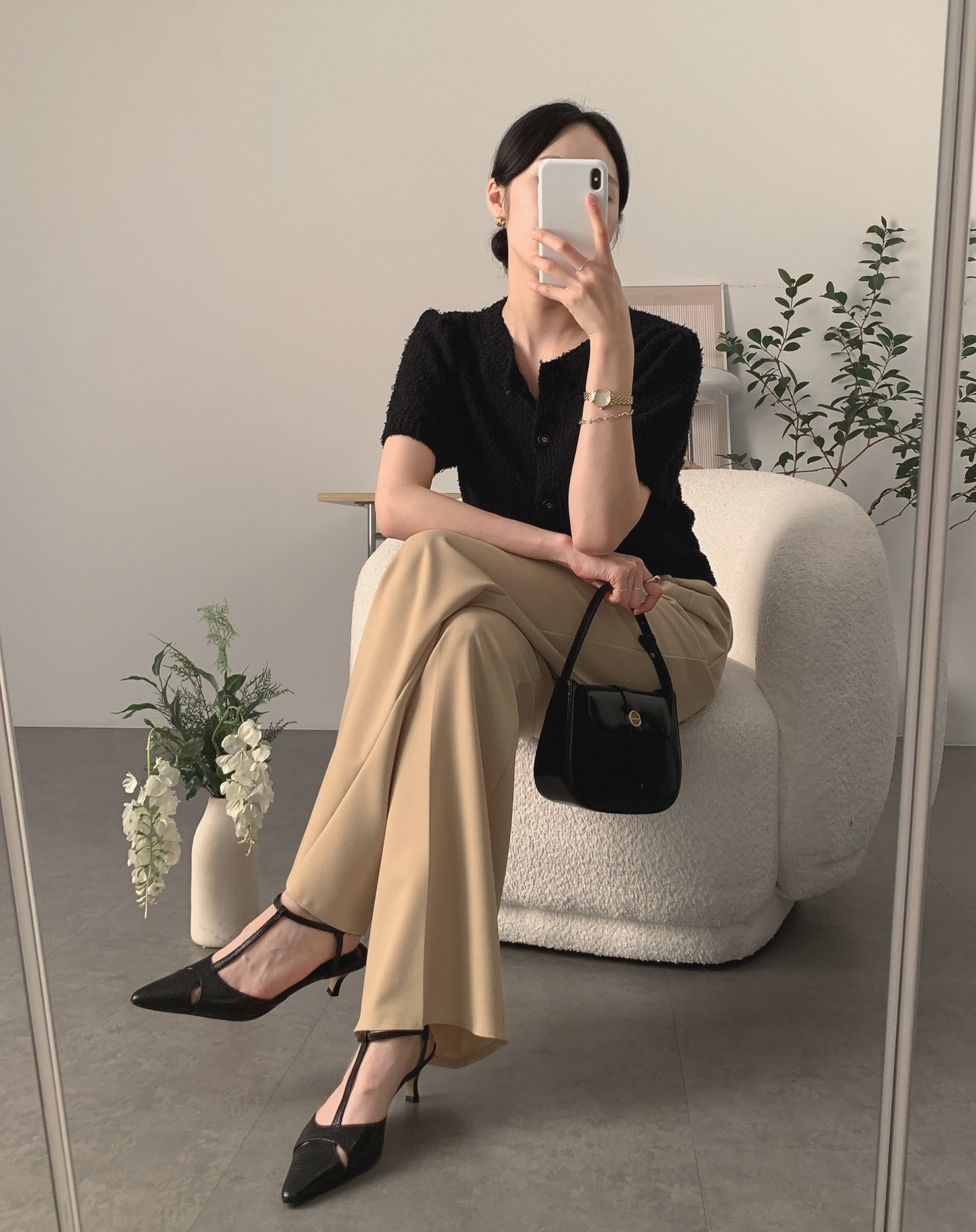 4 kiểu gi&agrave;y n&ecirc;n sắm cho Tết v&igrave; diện quanh năm vẫn hợp, xuất hiện l&agrave; sang cả set đồ- Ảnh 4.