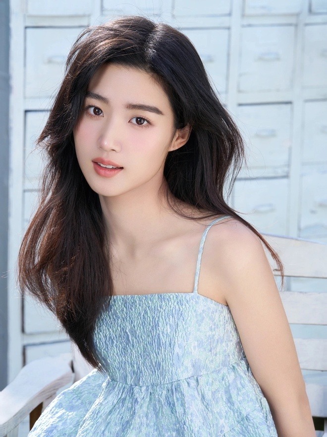 Mỹ nh&acirc;n l&ocirc;i th&ocirc;i nhất showbiz đ&atilde; tho&aacute;t kiếp mặc xấu- Ảnh 1.