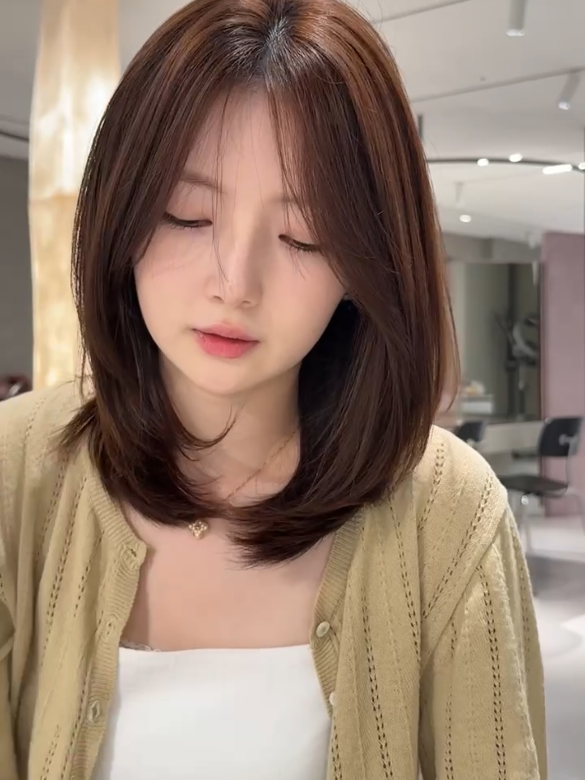 5 kiểu t&oacute;c layer dễ &aacute;p dụng nhất v&igrave; thu gọn gương mặt hiệu quả- Ảnh 6.