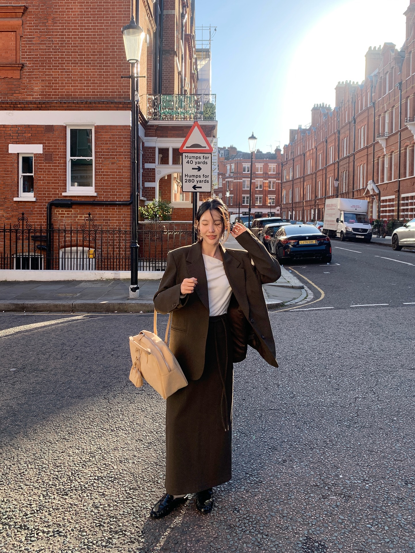 4 kiểu gi&agrave;y n&ecirc;n sắm cho Tết v&igrave; diện quanh năm vẫn hợp, xuất hiện l&agrave; sang cả set đồ- Ảnh 6.