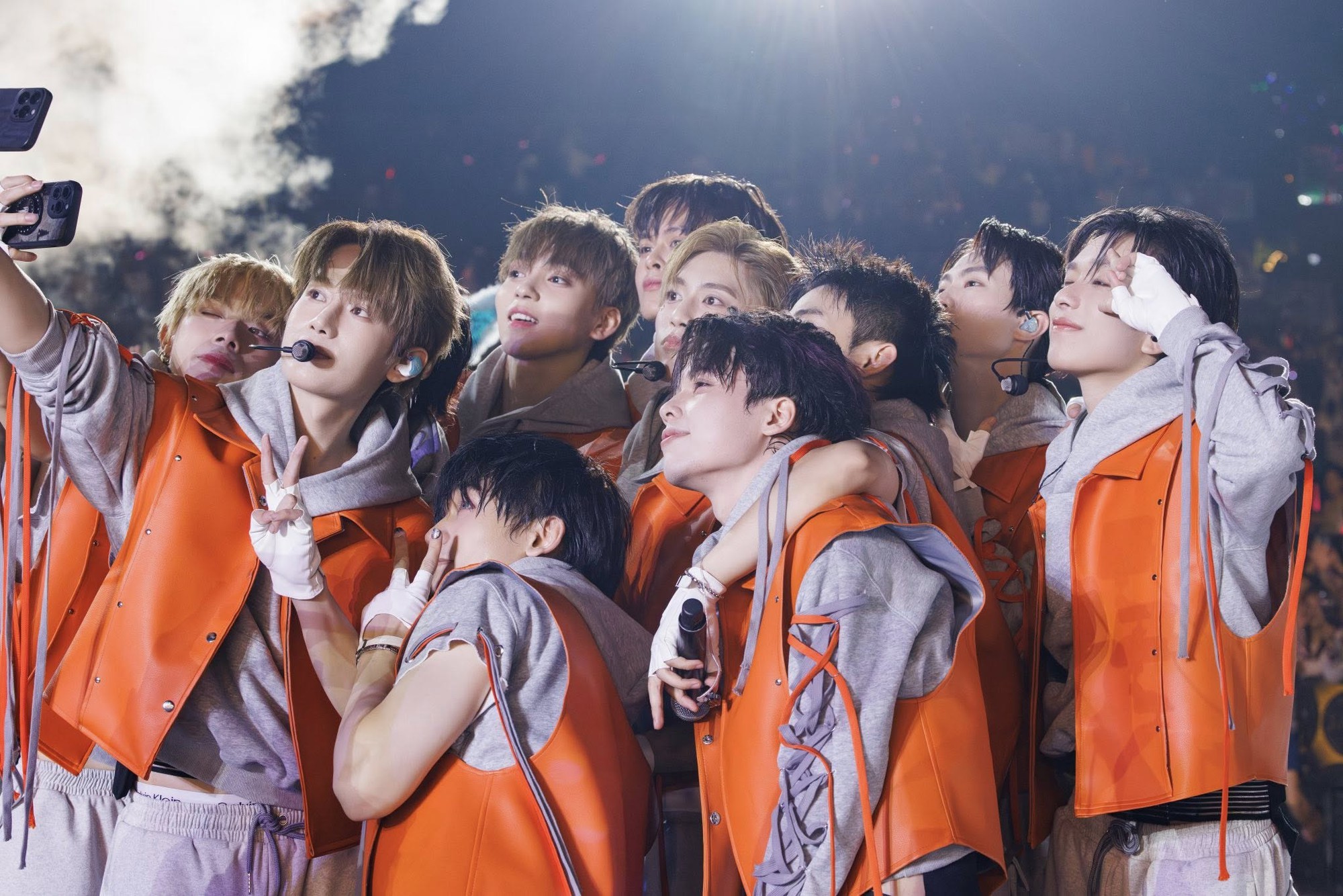 Cuộc đua gameshow hot nhất 2025 ch&iacute;nh thức bắt đầu: Vụ trụ 