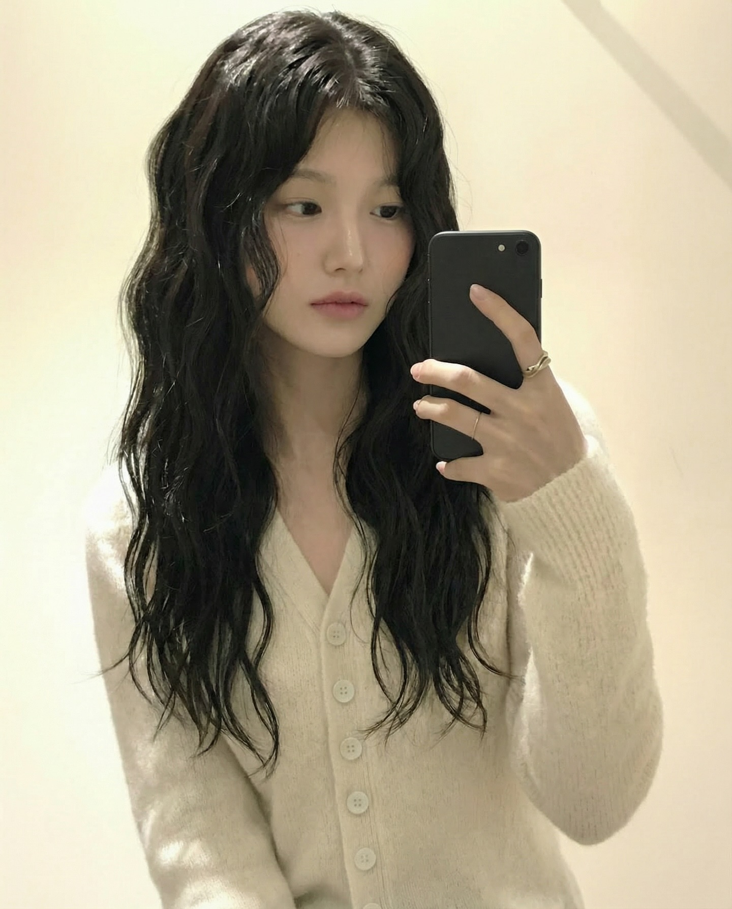 5 kiểu t&oacute;c layer dễ &aacute;p dụng nhất v&igrave; thu gọn gương mặt hiệu quả- Ảnh 8.