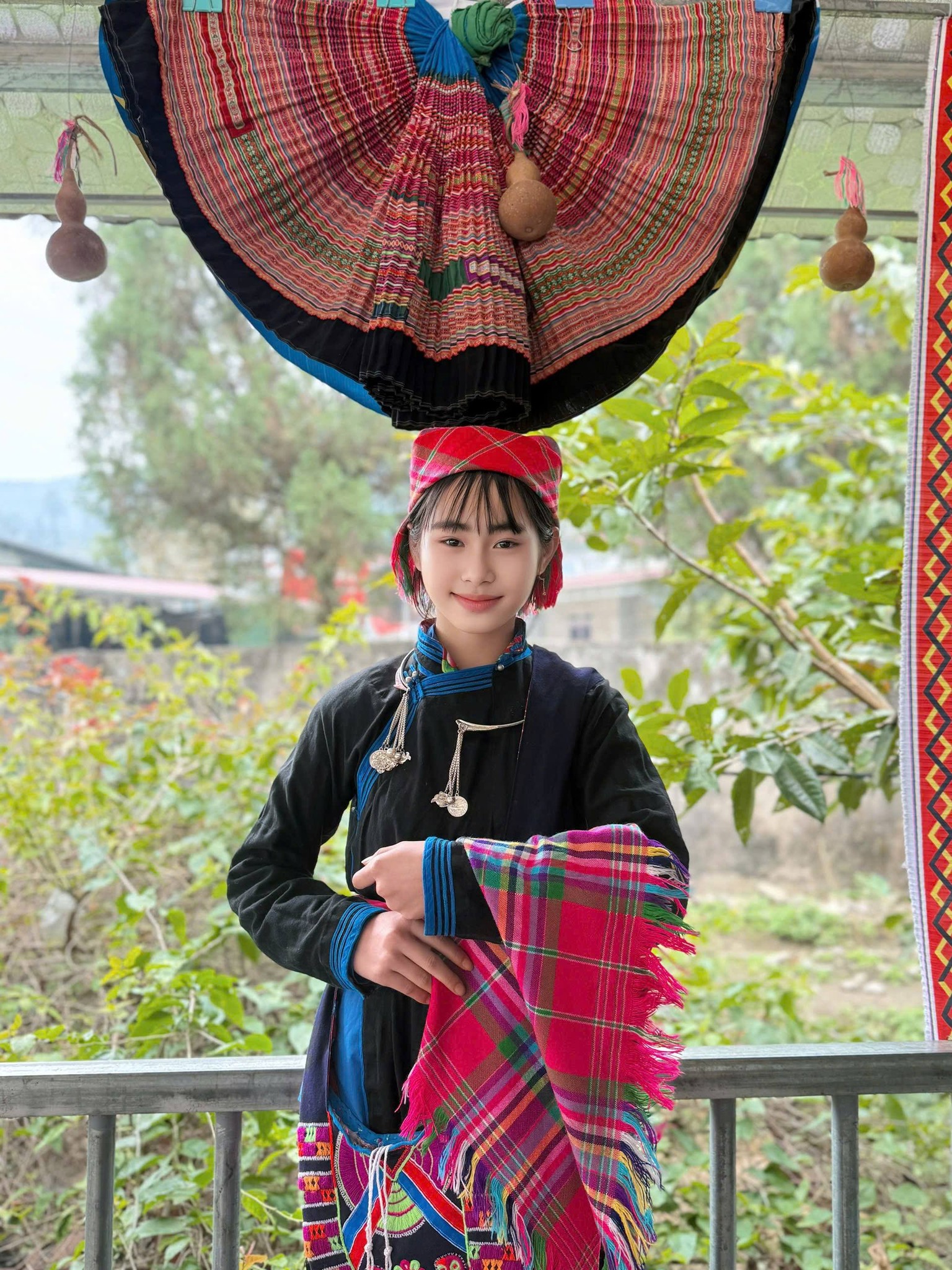 Xuất hiện nh&acirc;n vật hot hơn cả d&agrave;n cast ở Gia đ&igrave;nh Haha- Ảnh 5.