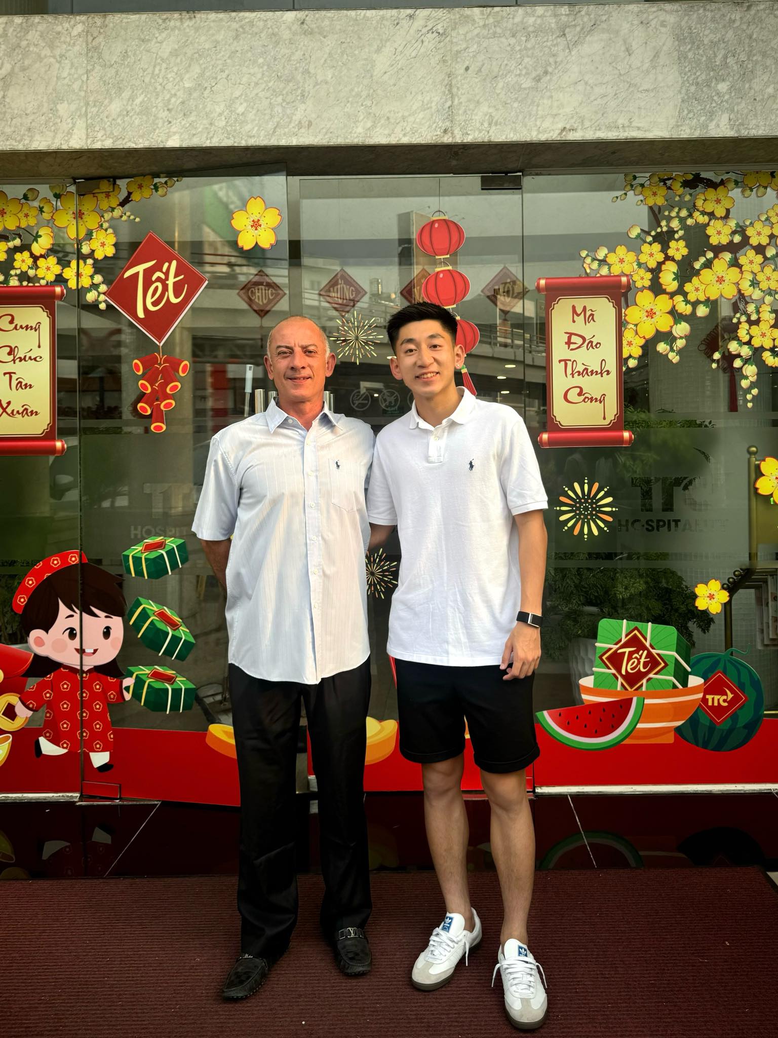 "L&aacute; chắn th&eacute;p" U23 Việt Nam giỏi tiếng Anh, tiếng Ph&aacute;p khiến netizen đồng loạt khen "đỉnh"!- Ảnh 2.