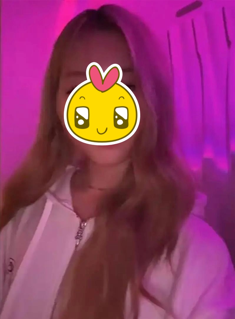 Con g&aacute;i 16 tuổi của Triệu Vy l&agrave;m sao thế n&agrave;y?- Ảnh 1.