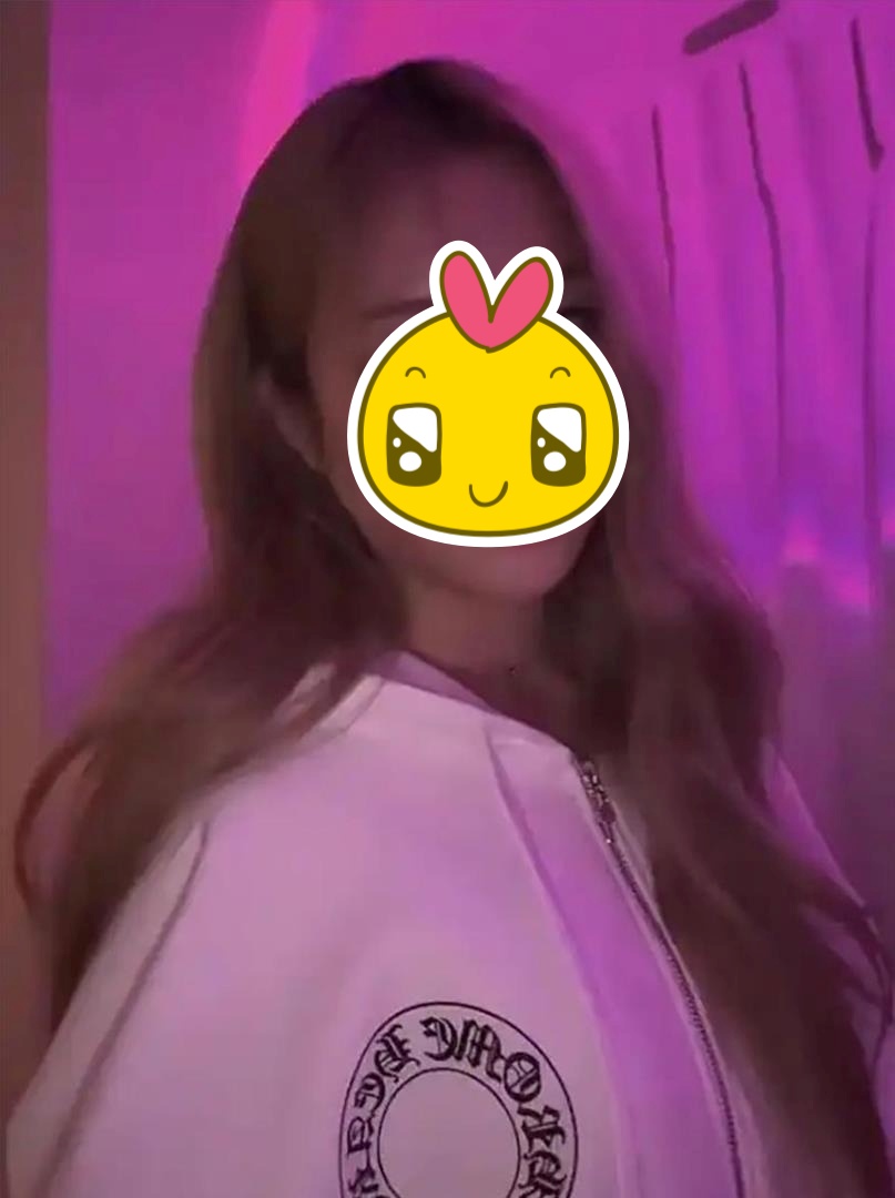 Con g&aacute;i 16 tuổi của Triệu Vy l&agrave;m sao thế n&agrave;y?- Ảnh 2.