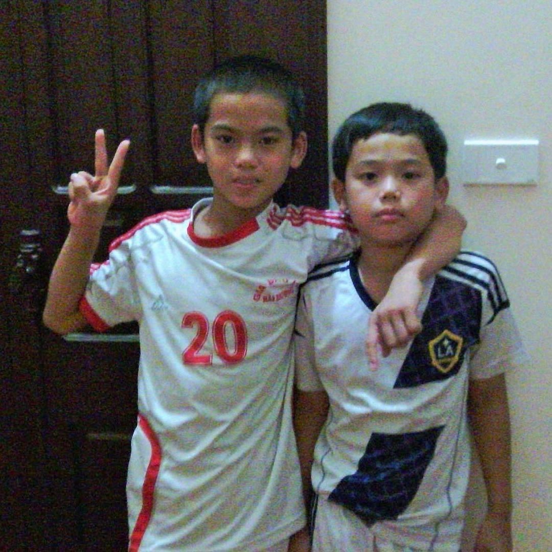 Gia cảnh của Khuất Văn Khang - &ldquo;qu&acirc;n b&agrave;i vạn năng&rdquo; U23 Việt Nam- Ảnh 4.