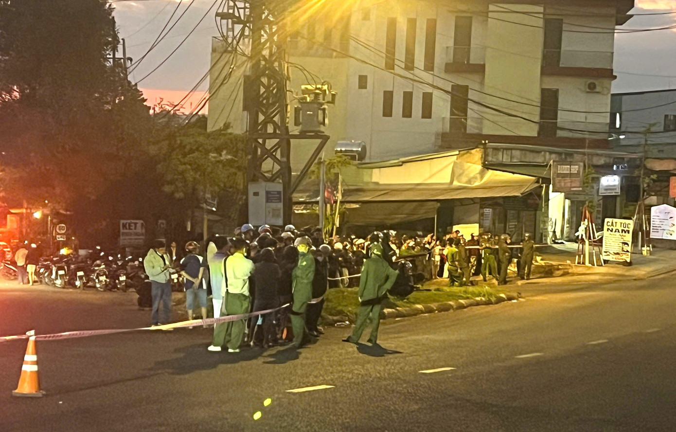 Cảnh s&aacute;t phong toả căn nh&agrave;, truy t&igrave;m nghi phạm vụ cướp ng&acirc;n h&agrave;ng ở Gia Lai- Ảnh 2.