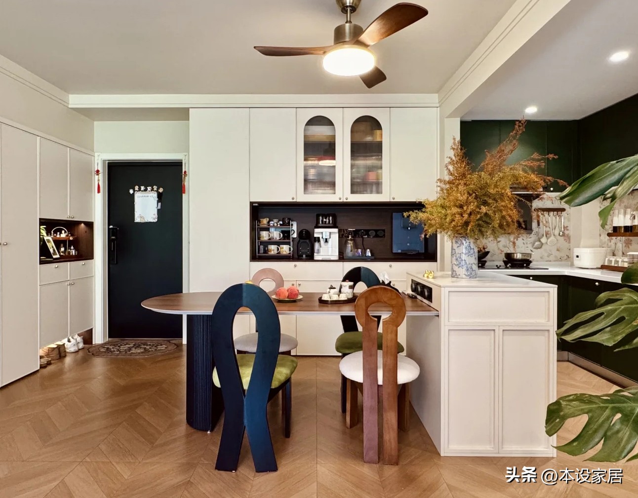 Bước v&agrave;o căn bếp của một người trẻ, t&ocirc;i chợt nhận ra: Nhiều nh&agrave; đang ti&ecirc;u tiền cho bếp theo c&aacute;ch đ&atilde; lỗi thời - c&ograve;n đ&acirc;y mới l&agrave; tư duy bếp &ldquo;đẳng cấp cao&rdquo; thật sự- Ảnh 2.