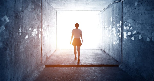 Chết l&acirc;m s&agrave;ng trong 1 ph&uacute;t, người phụ nữ thốt l&ecirc;n về 