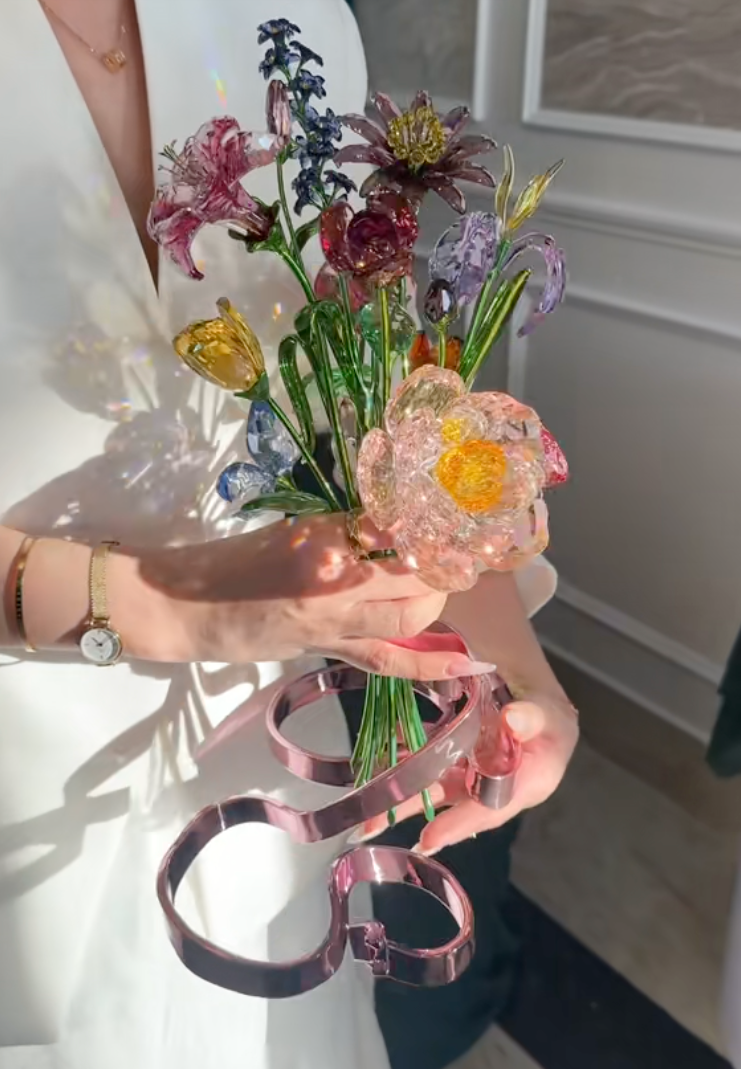 C&ocirc; d&acirc;u T&acirc;y Ninh lấy chồng Campuchia: Hoa cưới 300 triệu, bố chồng cho 1 tỷ tiền v&aacute;y &aacute;o nhưng gi&aacute; trị nhất l&agrave; c&acirc;u "chốt hạ"- Ảnh 3.